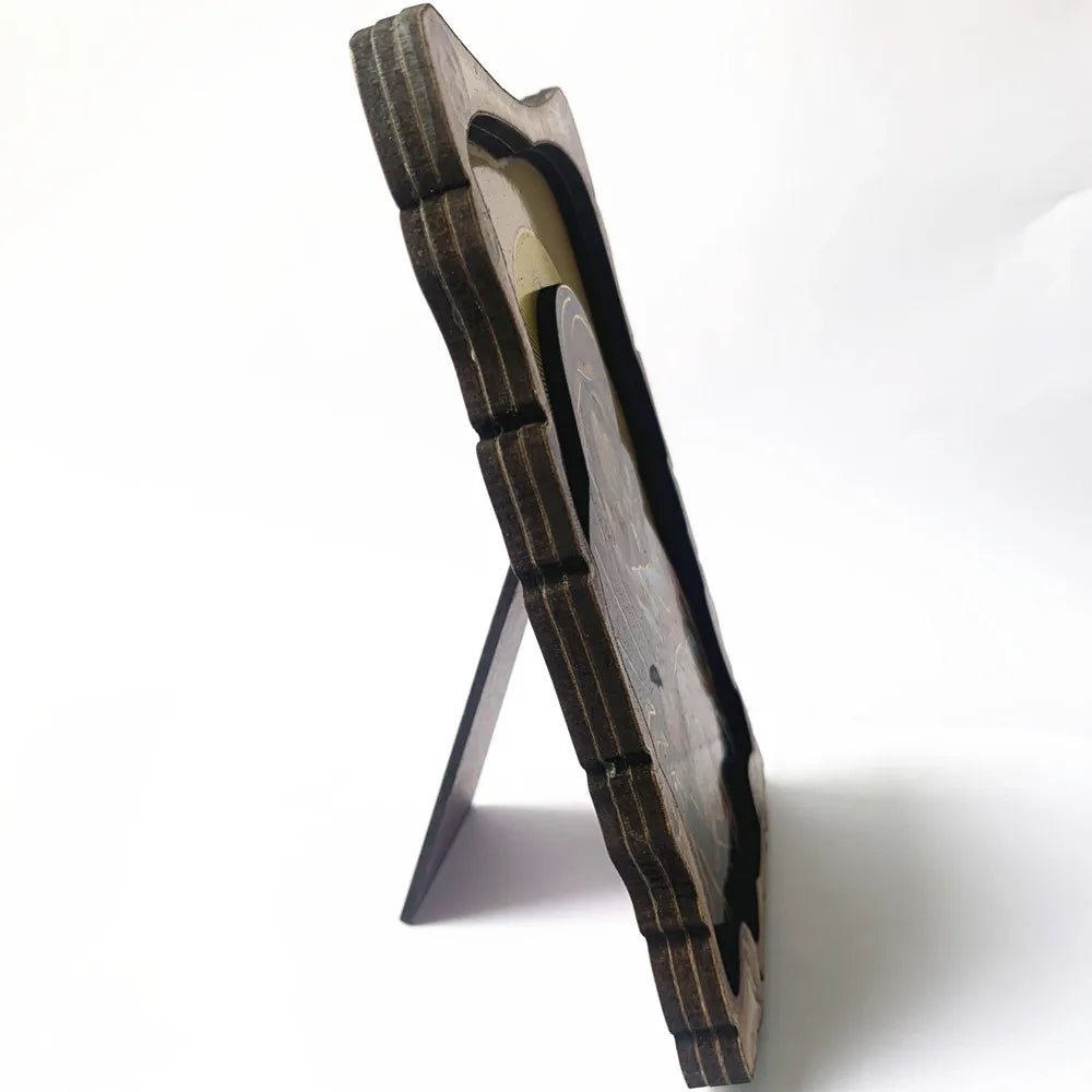 Petite icône en bois en relief de la Mère de Dieu et l’enfant Jésus