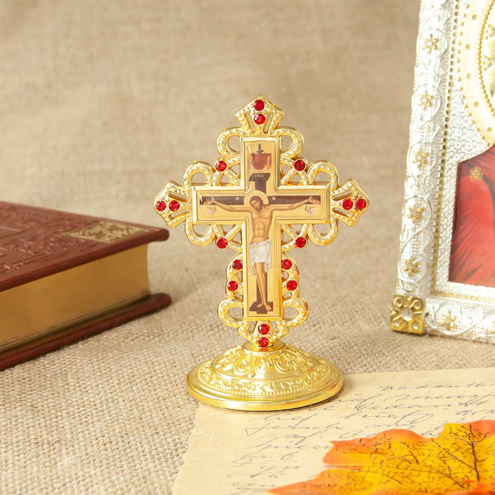 Croix en métal orthodoxe
