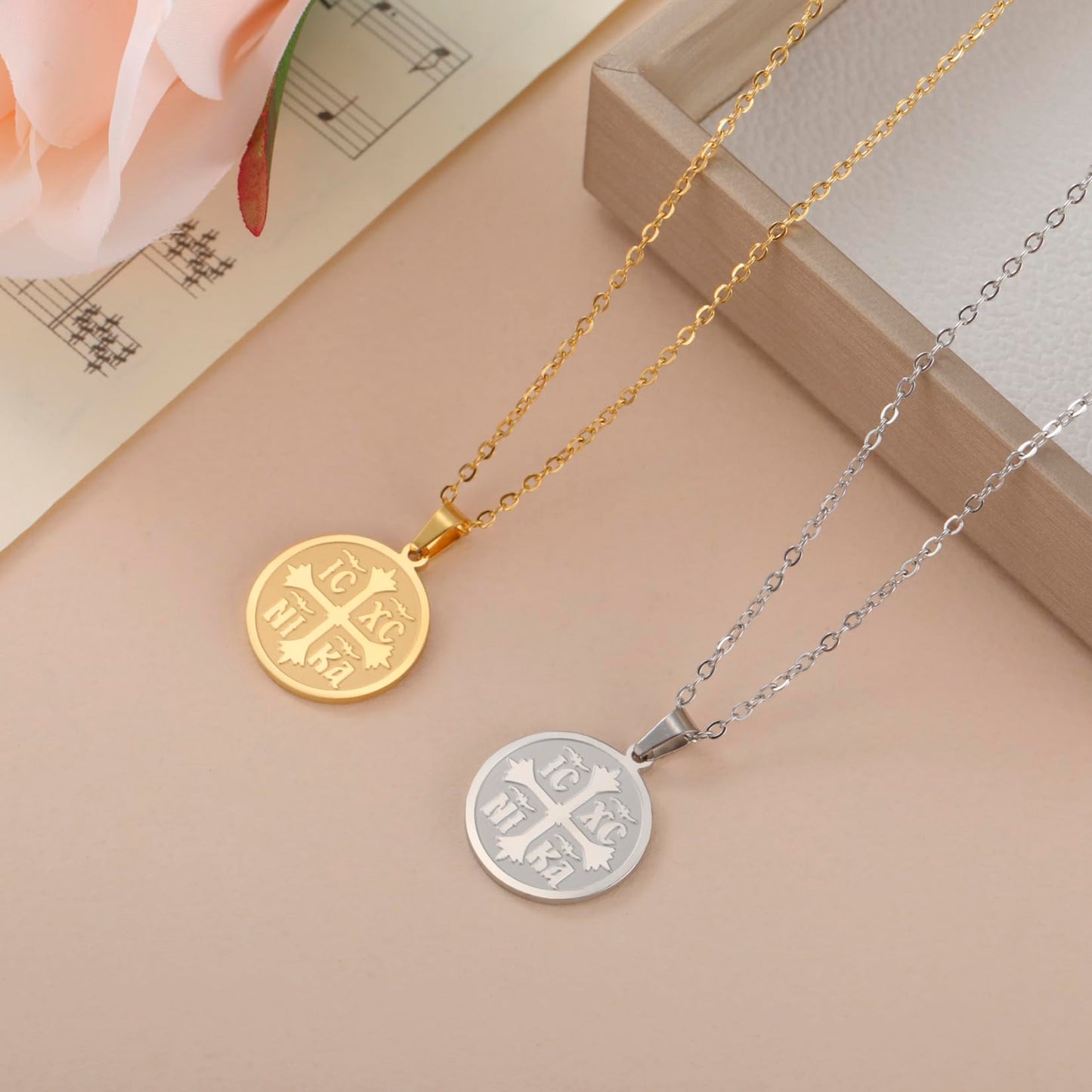 Collier pour femmes IC XC NIKA Croix Jésus-Christ Médaillon Pendentif Croix grecque byzantine