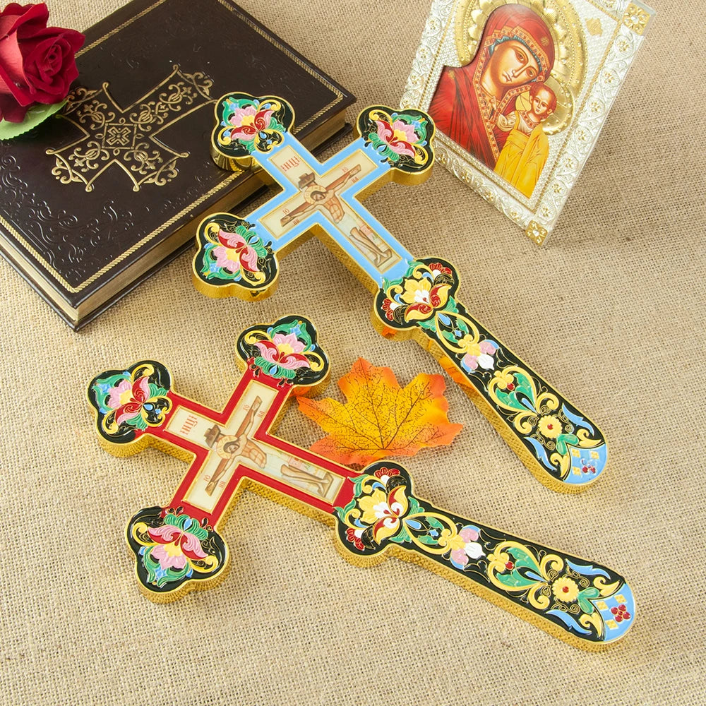 Croix orthodoxe d’église en métal