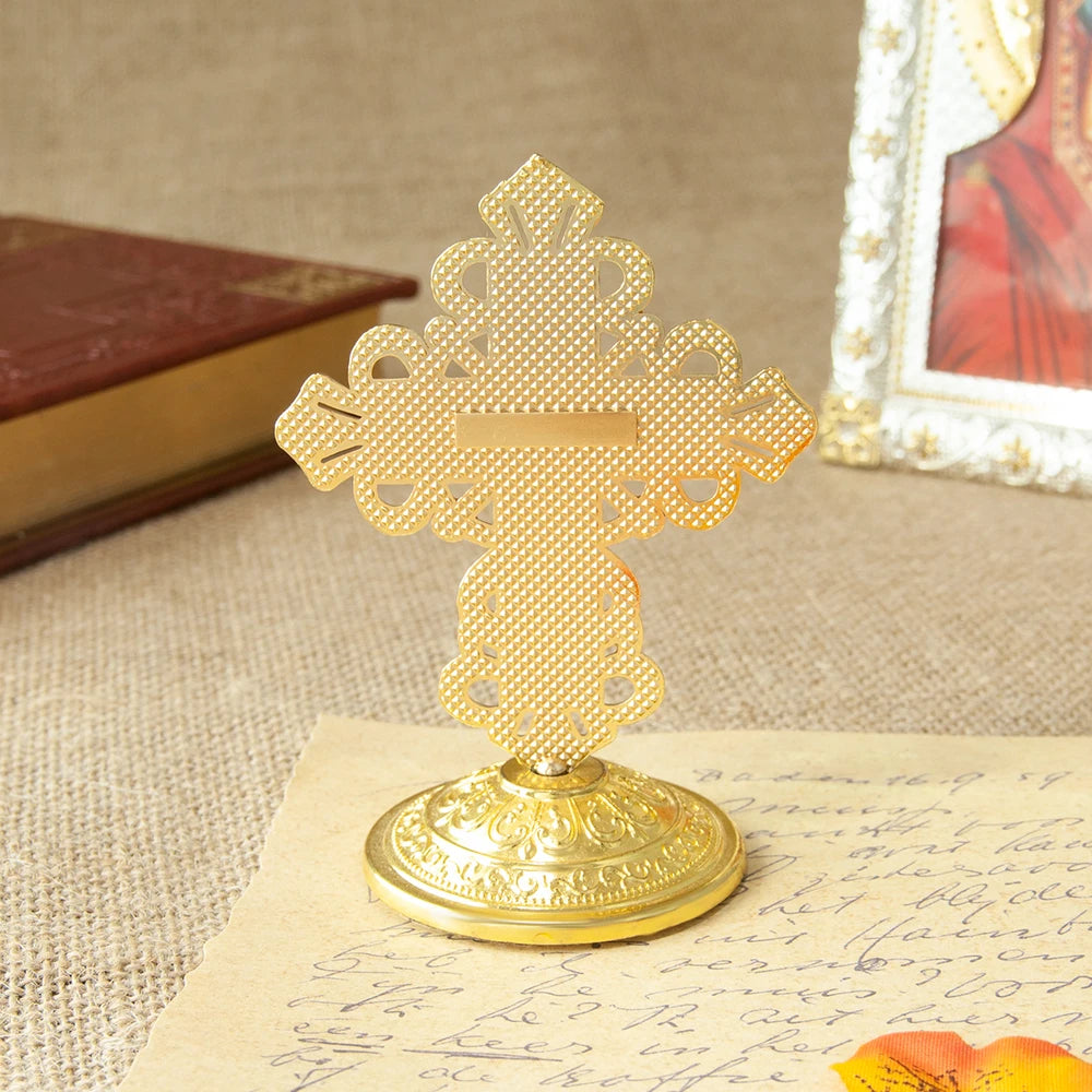 Croix en métal orthodoxe