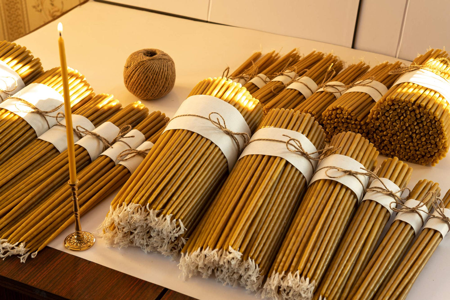 Lot de 5 bougies ou plus , d'église en cire d'abeille pure – Fabriquées à la main – Bougies d'église orthodoxe pour prière, rituel – Sans suie, sans goutte, hautes, pliables, hauteur 27 cm