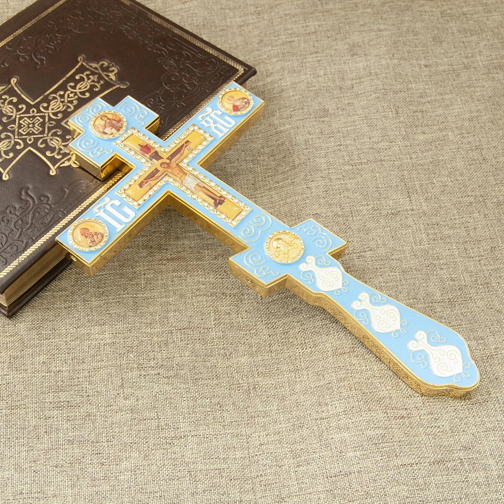 Croix orthodoxe d’église de décoration et dévotion